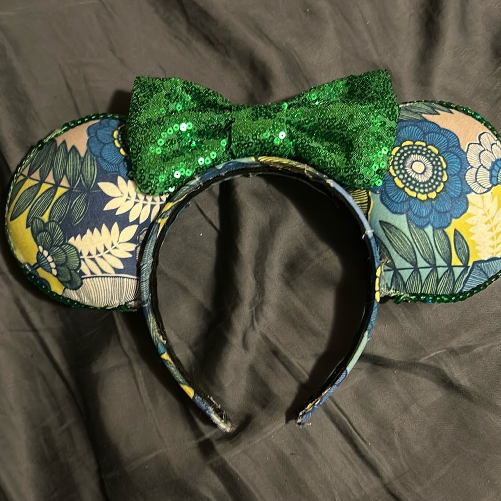 custom made minnie mouse ears | euc